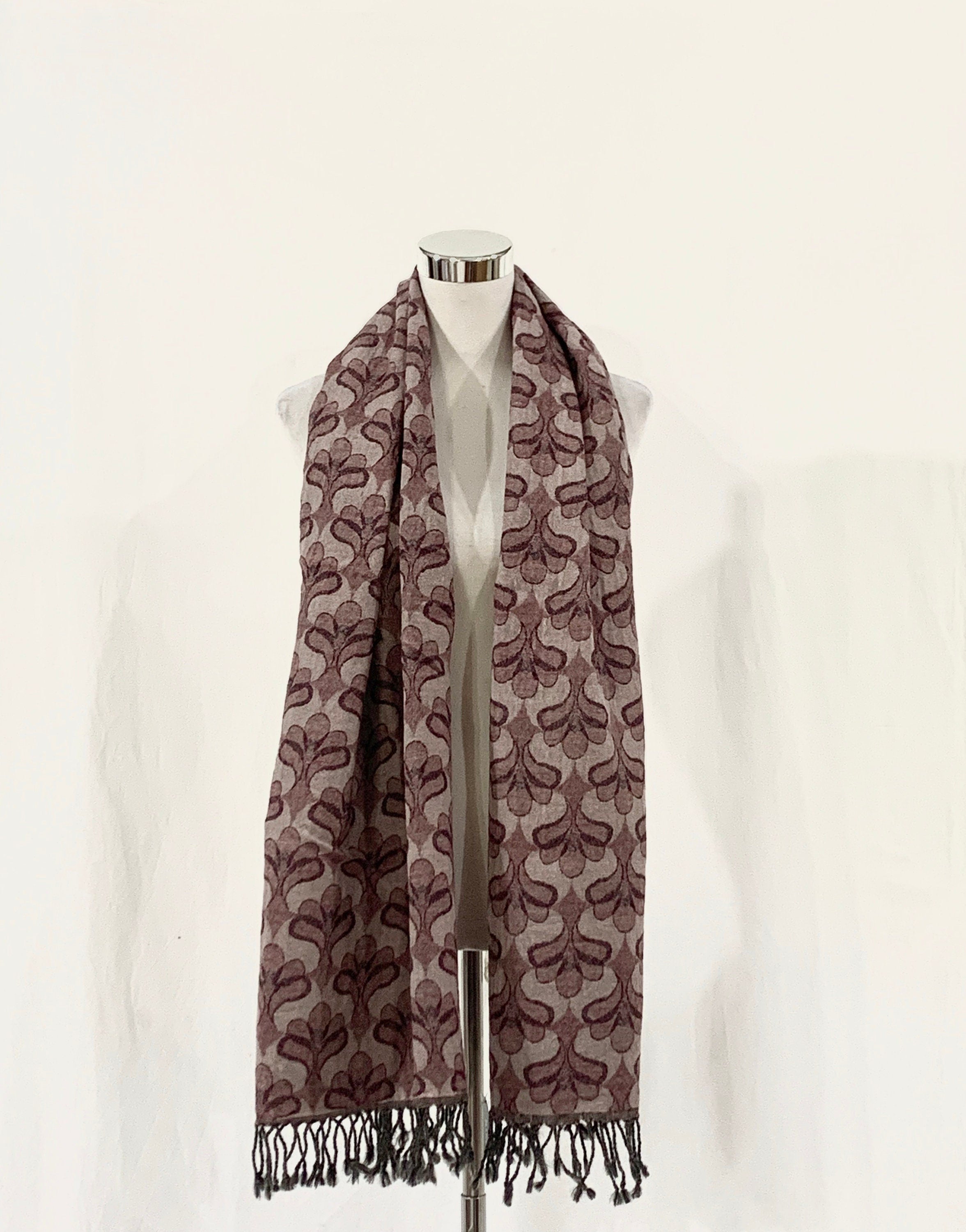 Louis Vuitton Monogram Black Silver shawl, Women's Fashion